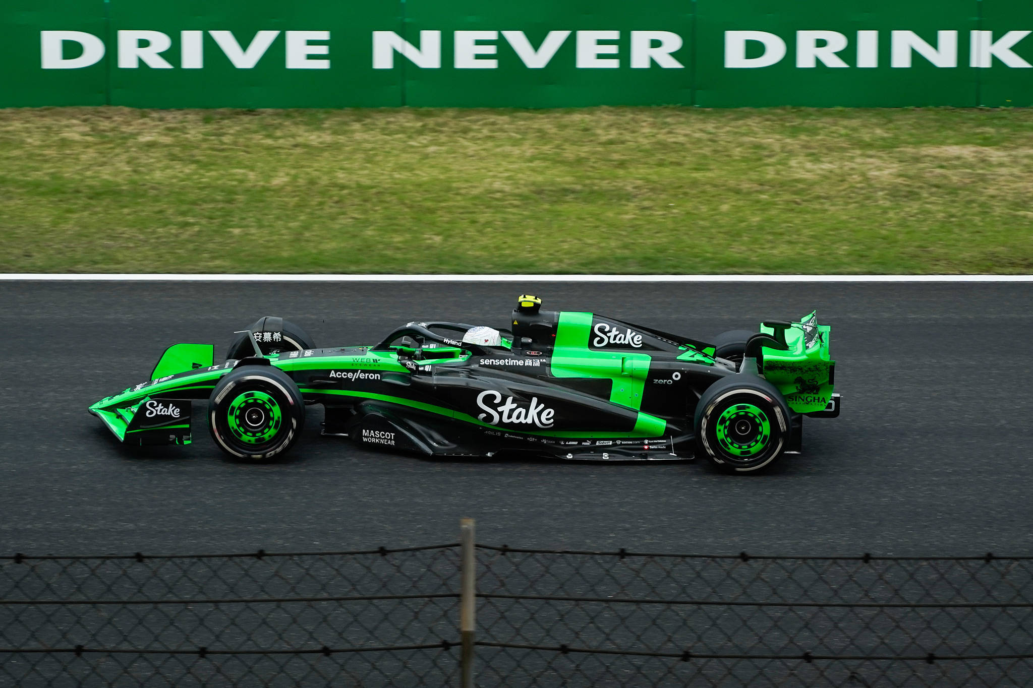 爱游戏品牌互动-F1车队赛后接受采访：费德勒是我最难对付的对手的简单介绍