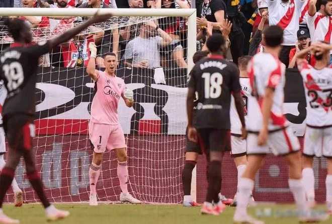 爱游戏数字体验-关于今夜塞维利亚备战NBA总决赛，防线松动细节曝光，气氛紧张，资深球员宣示担当的信息